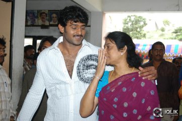 Celebrities With Mothers Exclusive Photos